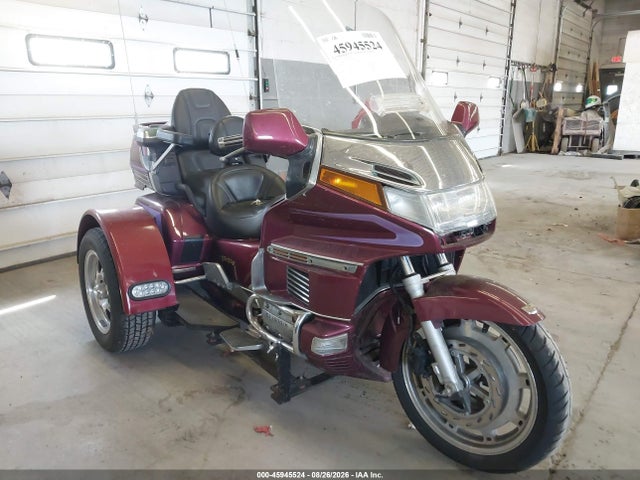 1989 Honda Gl1500 მანქანა იყიდება აუქციონზე, vin: 1HFSC2205KA106648, აუქციონის ნომერი: 45945524
