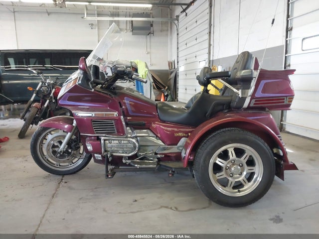 1989 Honda Gl1500 მანქანა იყიდება აუქციონზე, vin: 1HFSC2205KA106648, აუქციონის ნომერი: 45945524