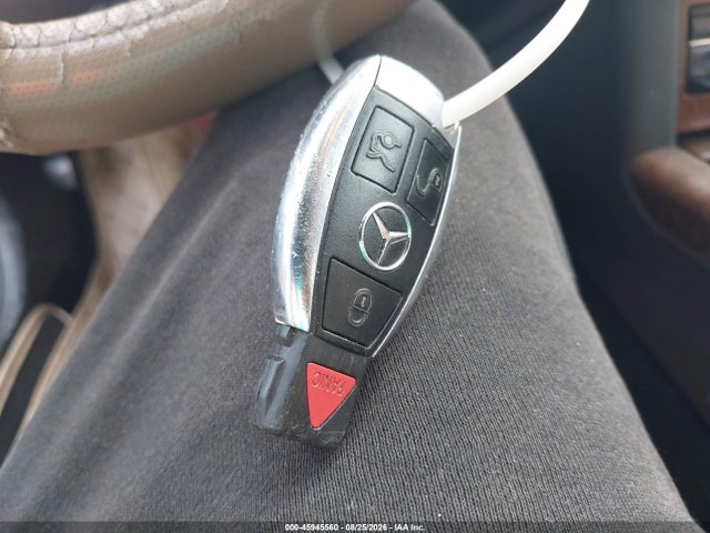 45945560 :رقم المزاد ، WDDHF9AB0BA495681 vin ، 2011 Mercedes-benz E 550 4matic مزاد بيع