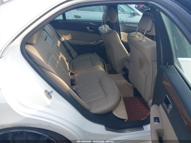 45945560 :رقم المزاد ، WDDHF9AB0BA495681 vin ، 2011 Mercedes-benz E 550 4matic مزاد بيع
