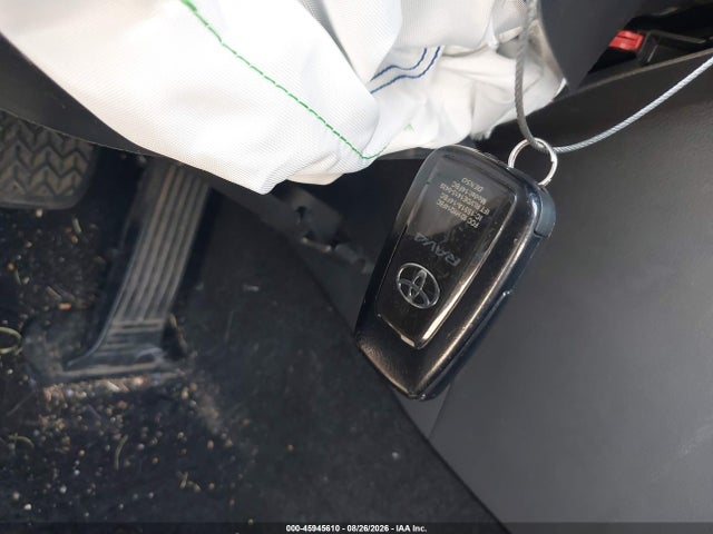 Продажа на аукционе авто 2019 Toyota Rav4 Xle Premium, vin: 2T3A1RFVXKC012794, номер лота: 45945610
