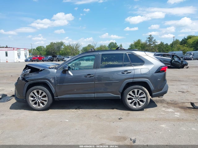 Продажа на аукционе авто 2019 Toyota Rav4 Xle Premium, vin: 2T3A1RFVXKC012794, номер лота: 45945610