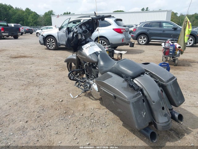 1HD1KBC18JB650049 Harley-Davidson Flhx Street Glide