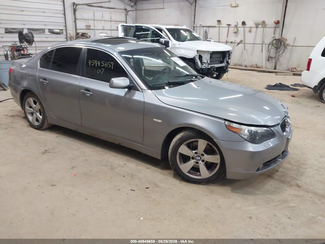 2007 Bmw 525xi მანქანა იყიდება აუქციონზე, vin: WBANF33567CS41841, აუქციონის ნომერი: 45945659