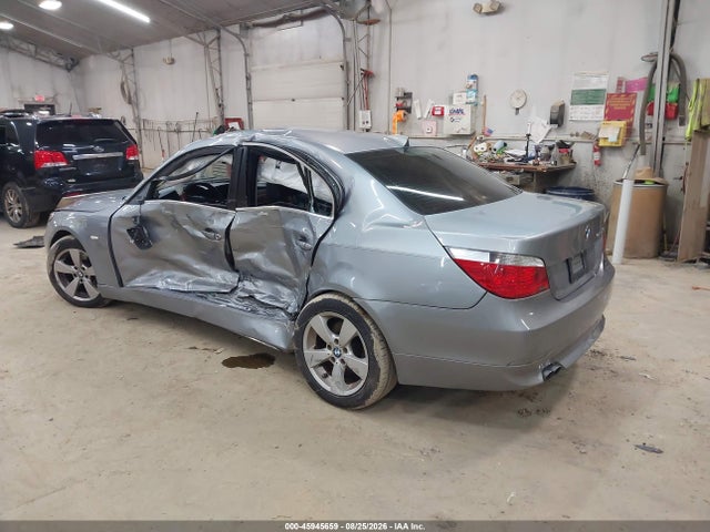 2007 Bmw 525xi მანქანა იყიდება აუქციონზე, vin: WBANF33567CS41841, აუქციონის ნომერი: 45945659
