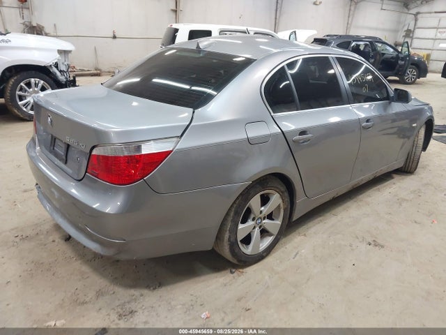 2007 Bmw 525xi მანქანა იყიდება აუქციონზე, vin: WBANF33567CS41841, აუქციონის ნომერი: 45945659