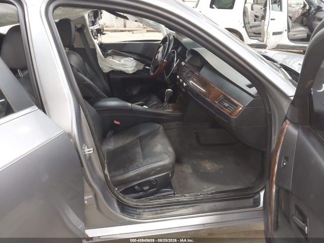 2007 Bmw 525xi მანქანა იყიდება აუქციონზე, vin: WBANF33567CS41841, აუქციონის ნომერი: 45945659