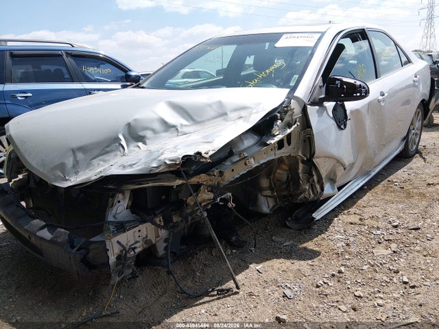 45945666 :رقم المزاد ، 4T4BF1FK0ER339851 vin ، 2014 Toyota Camry Xle مزاد بيع