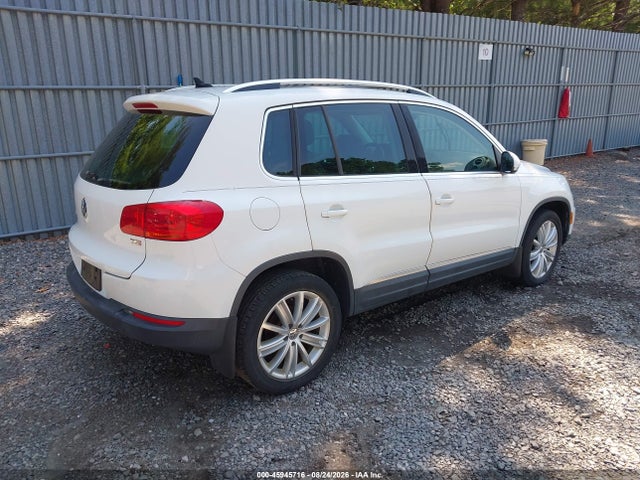 Продаж на аукціоні авто 2016 Volkswagen Tiguan Se, vin: WVGAV7AX8GW564363, номер лоту: 45945716
