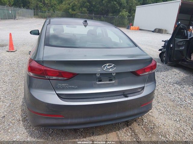 Hyundai Elantra Value Edition 2018 5NPD84LF3JH273889 Image 16
