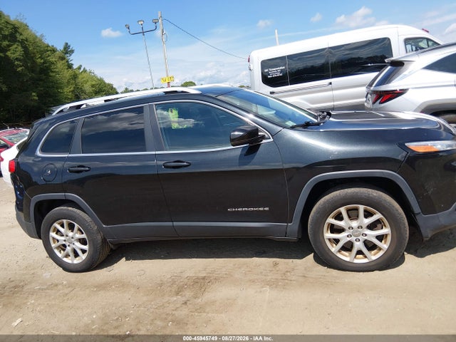 Auction sale of the 2016 Jeep Cherokee Latitude, vin: 1C4PJMCB0GW371781, lot number: 45945749