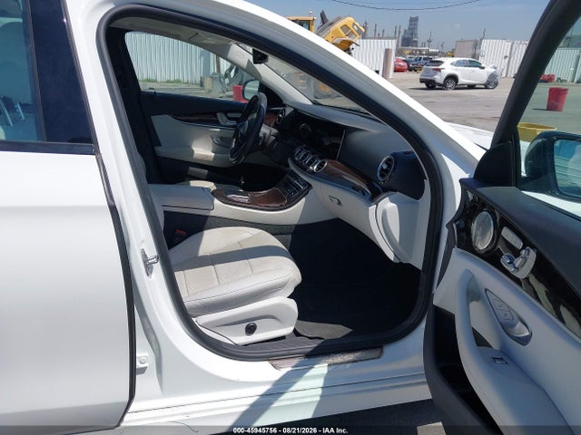 Продажа на аукционе авто 2022 Mercedes-benz E 450 4matic, vin: W1KZF5KB7NB012584, номер лота: 45945756