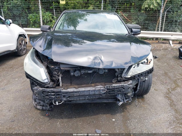 45945759 :رقم المزاد ، 1HGCR2F71FA101894 vin ، 2015 Honda Accord Ex مزاد بيع