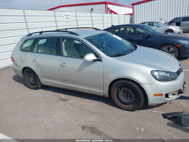 45945762 :رقم المزاد ، 3VWPX7AJXAM634986 vin ، 2010 Volkswagen Jetta Se مزاد بيع