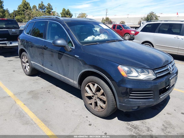 Volkswagen Touareg X 2014 WVGEP9BPXED014886 Image 1