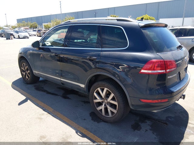 Volkswagen Touareg X 2014 WVGEP9BPXED014886 Image 3