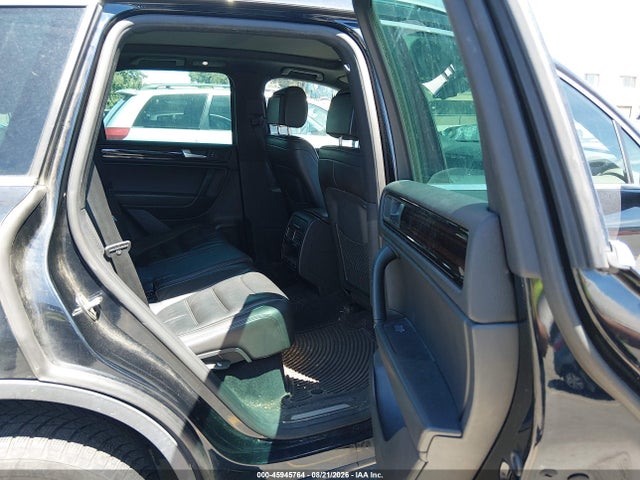 Volkswagen Touareg X 2014 WVGEP9BPXED014886 Image 8