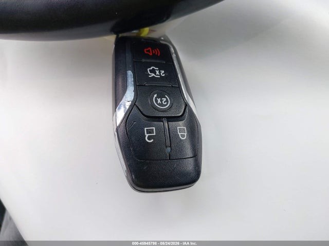 45945798 :رقم المزاد ، 2LMPJ8KR5HBL34685 vin ، 2017 Lincoln Mkx Select مزاد بيع