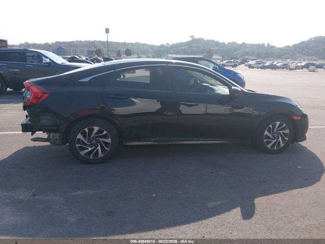 45945810 :رقم المزاد ، 19XFC2F79HE220712 vin ، 2017 Honda Civic Ex مزاد بيع