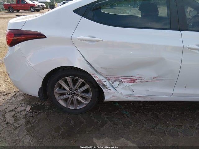 5NPDH4AE4GH660227 Hyundai ELANTRA SE
