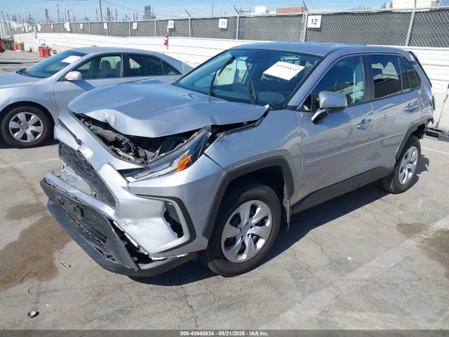 2T3K1RFV2RC293567 Toyota RAV4 LE