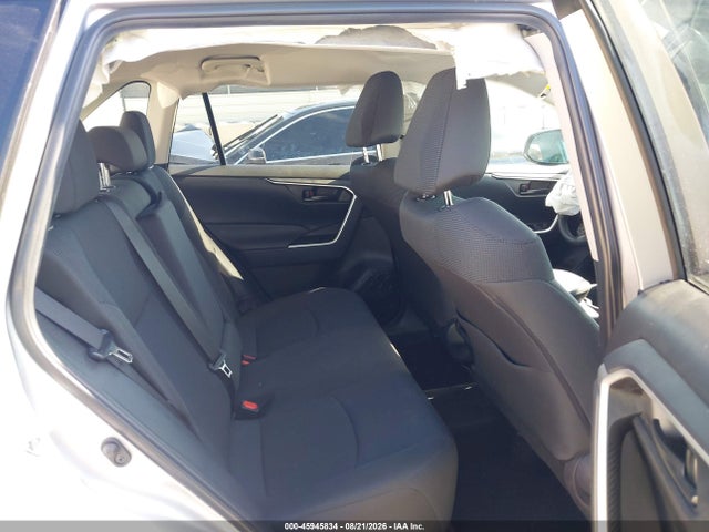 2T3K1RFV2RC293567 Toyota RAV4 LE