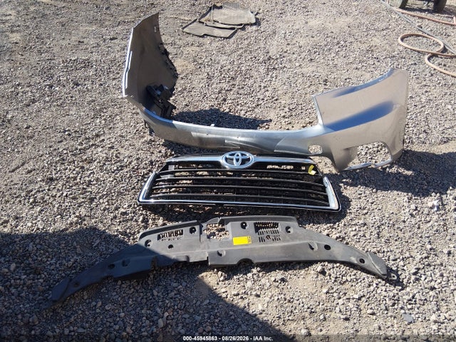 5TDBKRFH4GS255813 Toyota Highlander Le Plus V6