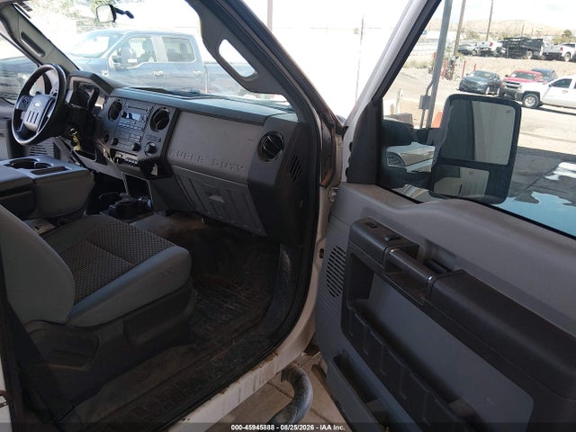 Продажа на аукционе авто 2015 Ford F-350 Chassis Xl, vin: 1FDRF3G65FED44500, номер лота: 45945888