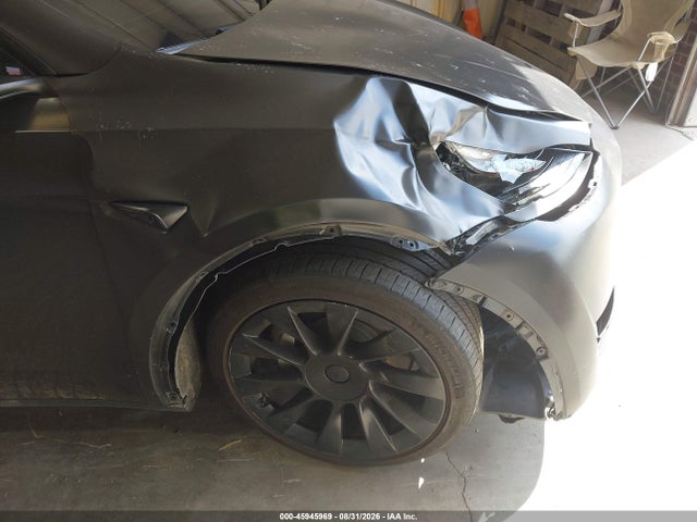 2023 Tesla Model Y Awd/long Range Dual Motor All-wheel Drive მანქანა იყიდება აუქციონზე, vin: 7SAYGDEE1PA163391, აუქციონის ნომერი: 45945969