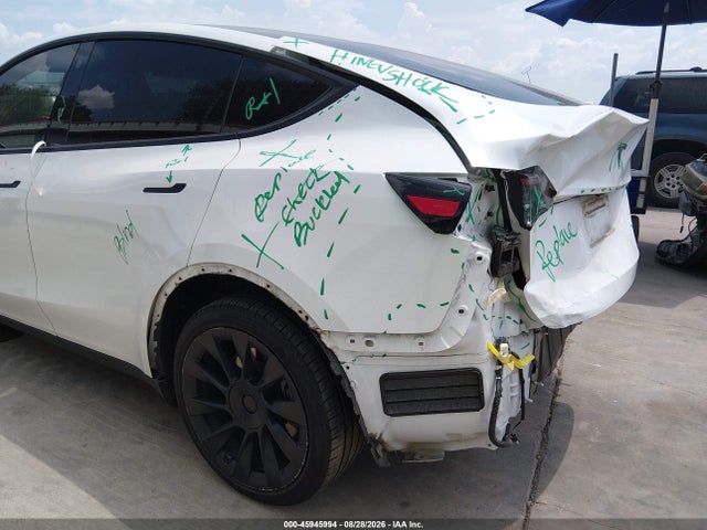 Продаж на аукціоні авто 2022 Tesla Model Y Long Range Dual Motor All-wheel Drive, vin: 7SAYGDEE5NA014396, номер лоту: 45945994
