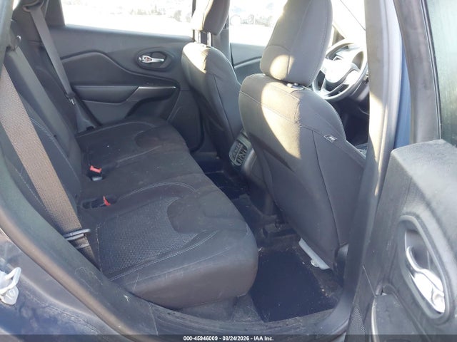 2019 Jeep Cherokee Latitude Fwd მანქანა იყიდება აუქციონზე, vin: 1C4PJLCB9KD444158, აუქციონის ნომერი: 45946009