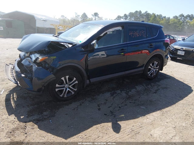Toyota RAV4 LE 2018 JTMBFREV3JJ240753 Image 2