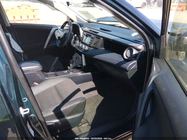 Toyota RAV4 LE 2018 JTMBFREV3JJ240753 Image 5