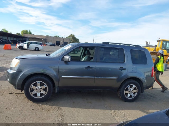 45946100 :رقم المزاد ، 5FNYF3H90BB027032 vin ، 2011 Honda Pilot Touring مزاد بيع