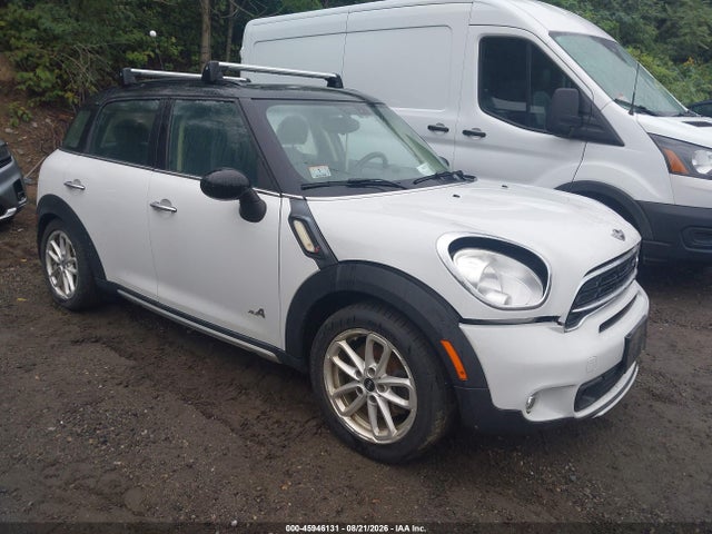 Продаж на аукціоні авто 2015 Mini Countryman Cooper S, vin: WMWZC5C5XFWP48454, номер лоту: 45946131
