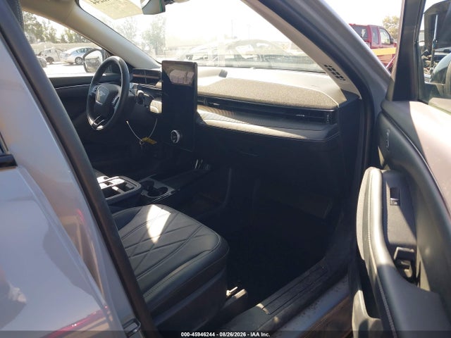 Ford Mustang Mach-e Select 2025 3FMTK1R45SMA35485 Image 5