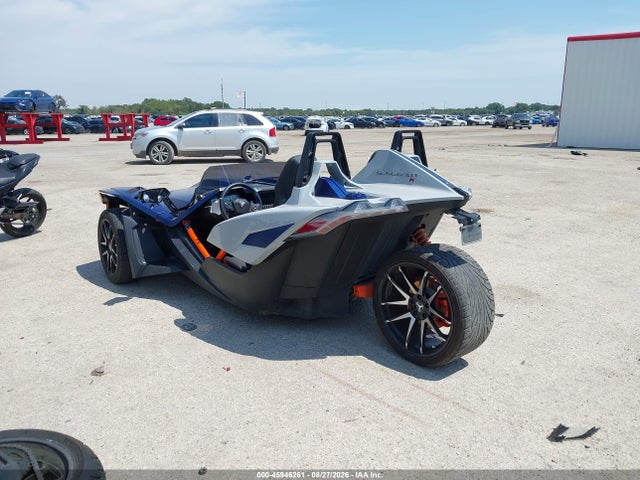 45946261 :رقم المزاد ، 57XAARHB6N8150447 vin ، 2022 Polaris Slingshot R مزاد بيع