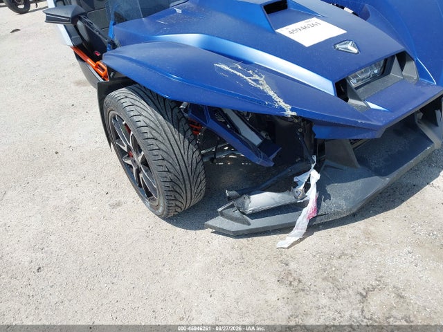 45946261 :رقم المزاد ، 57XAARHB6N8150447 vin ، 2022 Polaris Slingshot R مزاد بيع