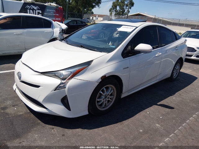 Toyota Prius Three 2016 JTDKARFU1G3017595 Image 2