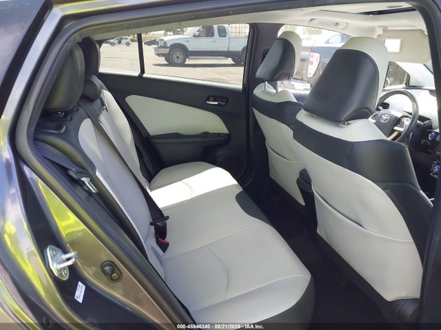 Toyota Prius Four 2017 JTDKARFU9H3543717 Image 8