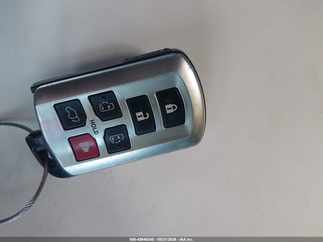 2012 Toyota Sienna Xle V6 8 Passenger მანქანა იყიდება აუქციონზე, vin: 5TDYK3DC4CS254993, აუქციონის ნომერი: 45946345