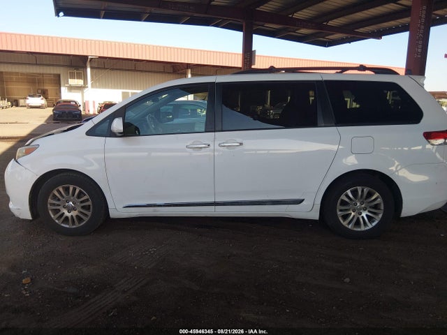 2012 Toyota Sienna Xle V6 8 Passenger მანქანა იყიდება აუქციონზე, vin: 5TDYK3DC4CS254993, აუქციონის ნომერი: 45946345