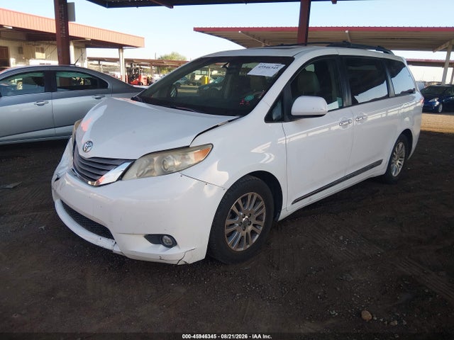 2012 Toyota Sienna Xle V6 8 Passenger მანქანა იყიდება აუქციონზე, vin: 5TDYK3DC4CS254993, აუქციონის ნომერი: 45946345