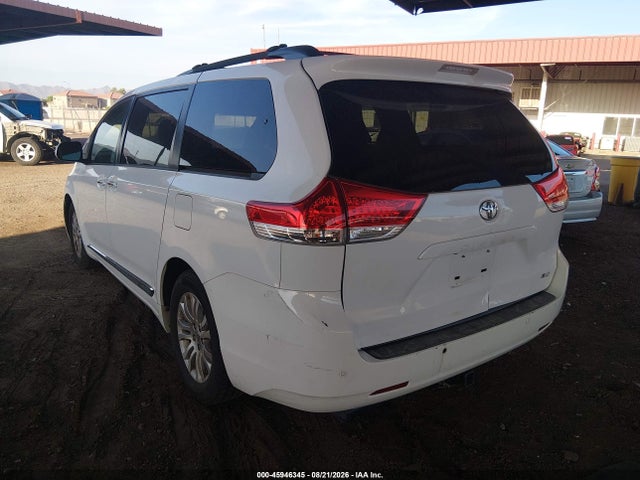 2012 Toyota Sienna Xle V6 8 Passenger მანქანა იყიდება აუქციონზე, vin: 5TDYK3DC4CS254993, აუქციონის ნომერი: 45946345