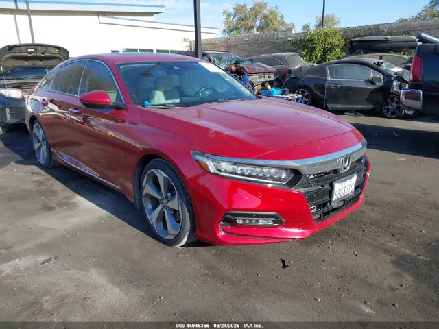Honda Accord Touring 2.0t 2018 1HGCV2F95JA000637 zdjęcie główne