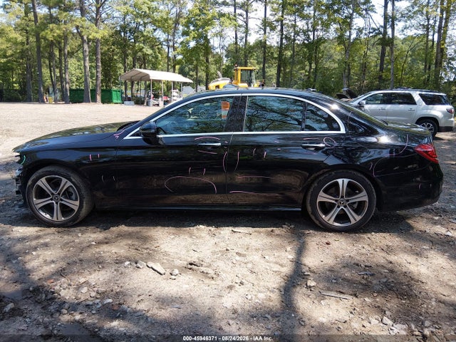 45946371 :رقم المزاد ، WDDZF4JB9JA480408 vin ، 2018 Mercedes-benz E 300 مزاد بيع