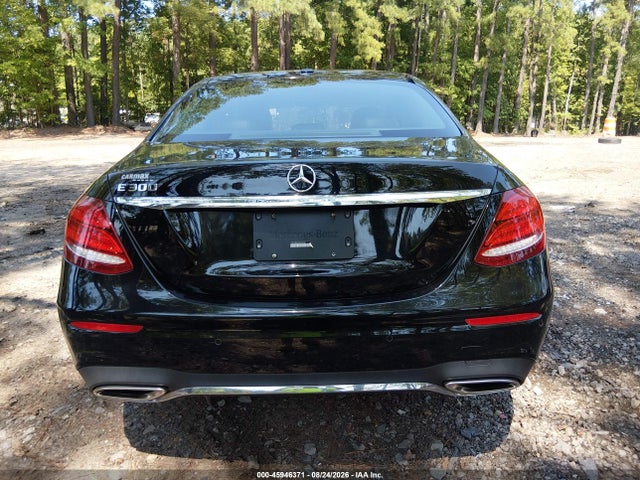 45946371 :رقم المزاد ، WDDZF4JB9JA480408 vin ، 2018 Mercedes-benz E 300 مزاد بيع