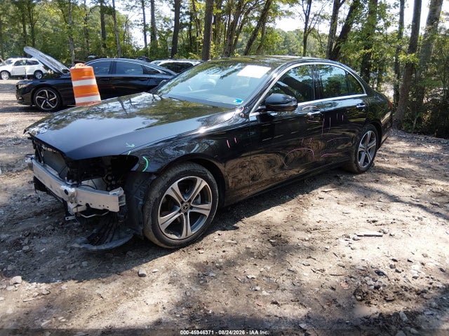 45946371 :رقم المزاد ، WDDZF4JB9JA480408 vin ، 2018 Mercedes-benz E 300 مزاد بيع