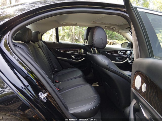 45946371 :رقم المزاد ، WDDZF4JB9JA480408 vin ، 2018 Mercedes-benz E 300 مزاد بيع