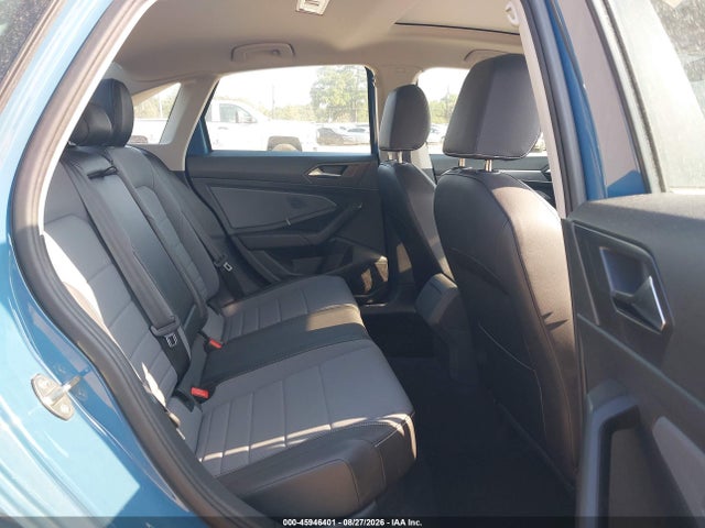 2025 Volkswagen Jetta 1.5t Se მანქანა იყიდება აუქციონზე, vin: 3VW7X7BU1SM039891, აუქციონის ნომერი: 45946401